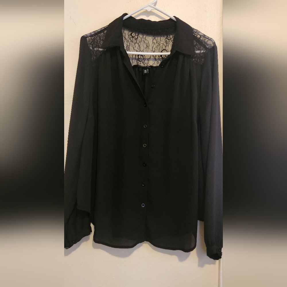 Torrid black silk blouse with mesh on shoulders